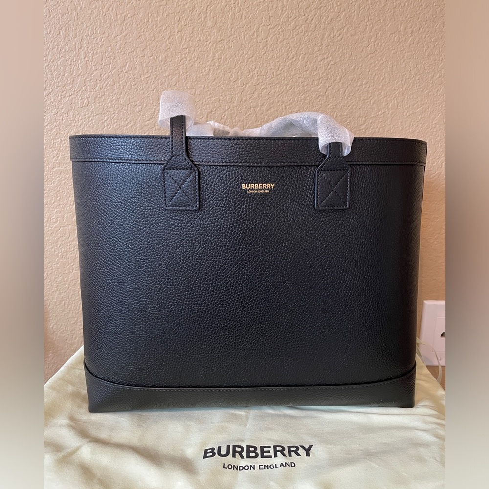 Burberry brand, new leather tote bag black - Picture 1 of 6
